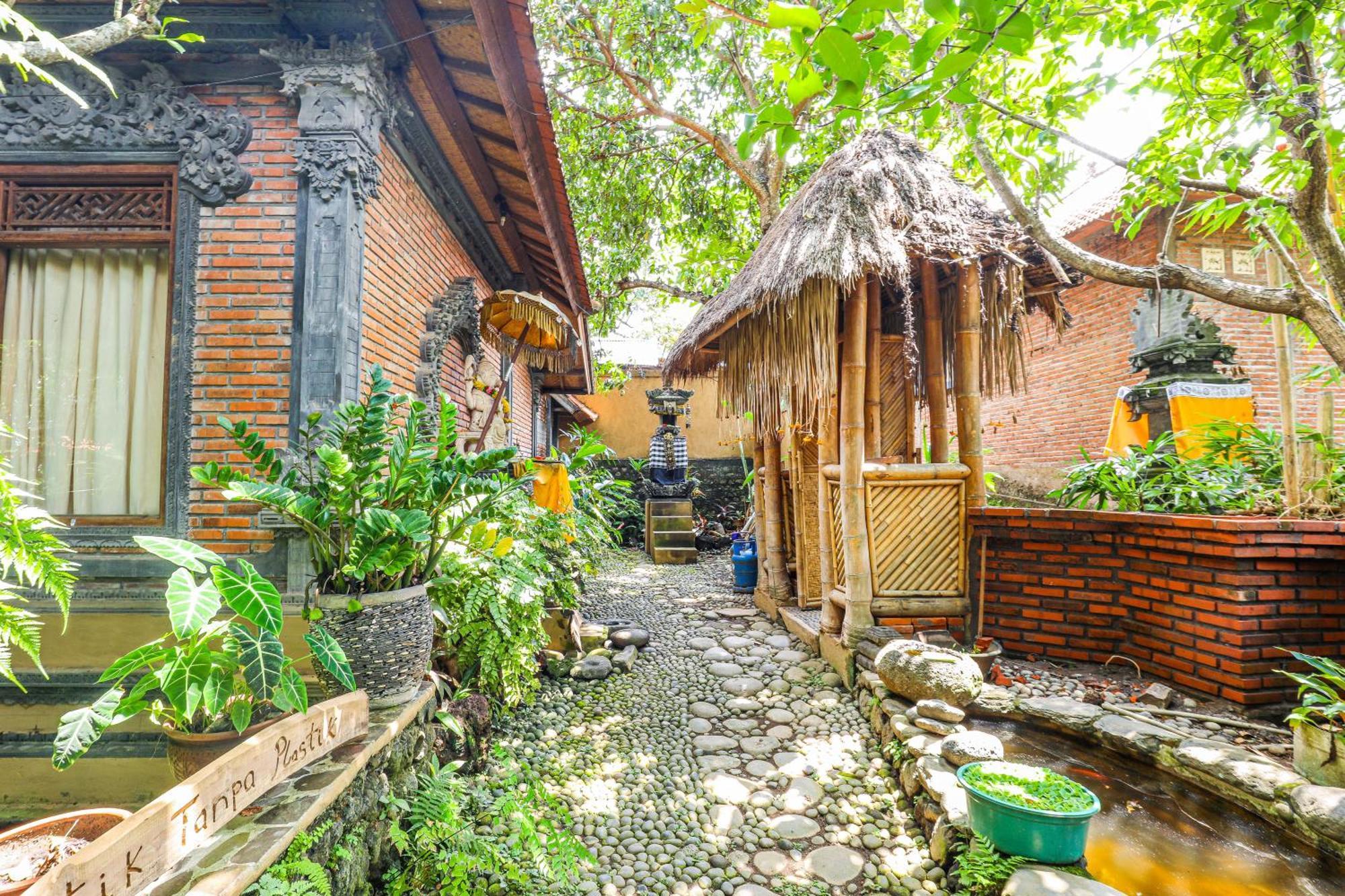 Hotel Omunity Bali Singaraja Exterior foto